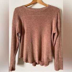 Cozy sweater, amber colored from SO size medium